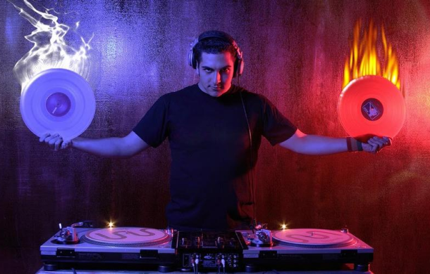 DJ